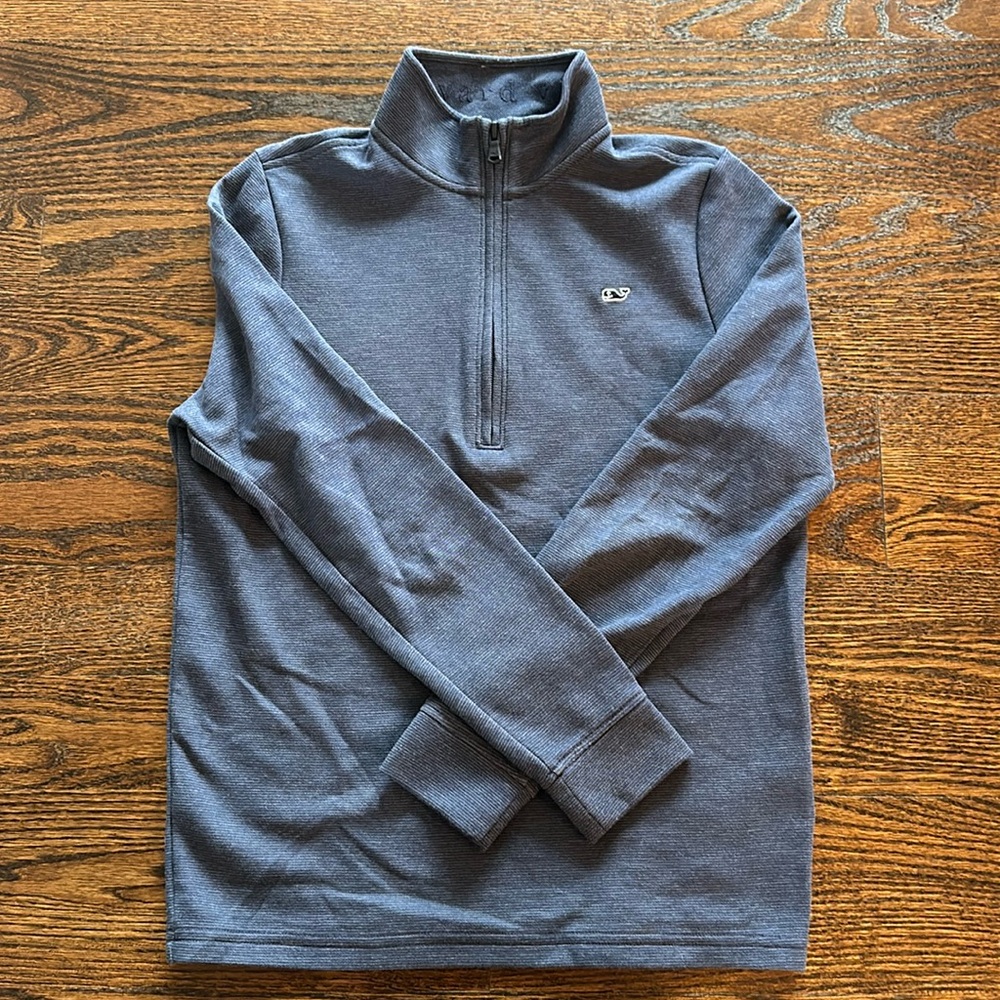 Boys Vineyard Vines half zip performance sweater.